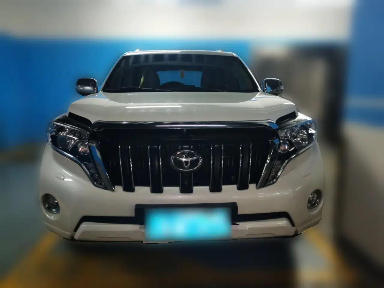 Toyota Prado 2013 2.7L Automatic Parallel Import — миниатюра 2