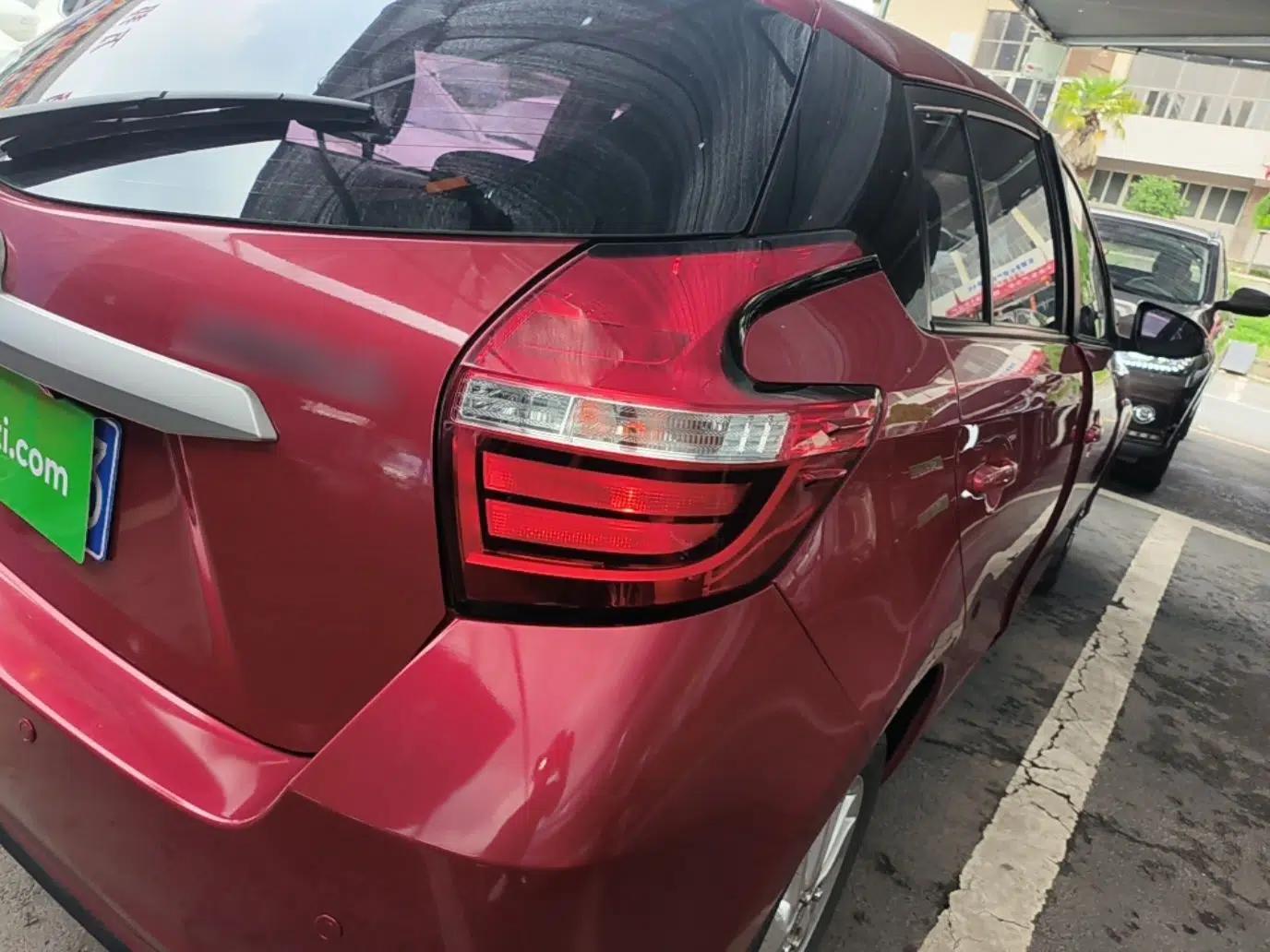 Toyota YARiS L Zhi Xuan 2016 Revised 1.5E CVT Charming Edition — миниатюра 9