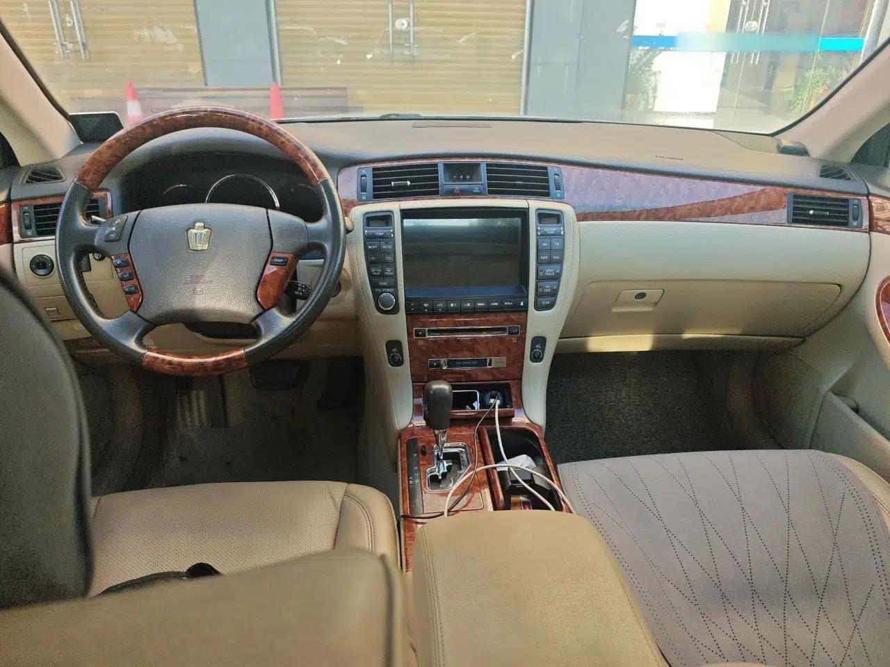 Toyota Crown 2007 2.5L Royal Special Edition — миниатюра 9
