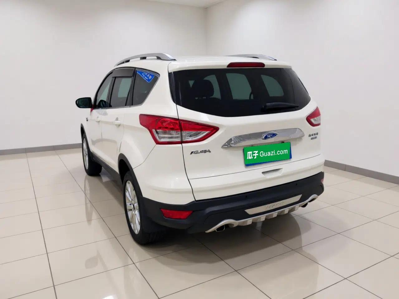 Ford Kuga 2015 1.5L GTDi Four-Wheel-Drive Elite Model — миниатюра 4