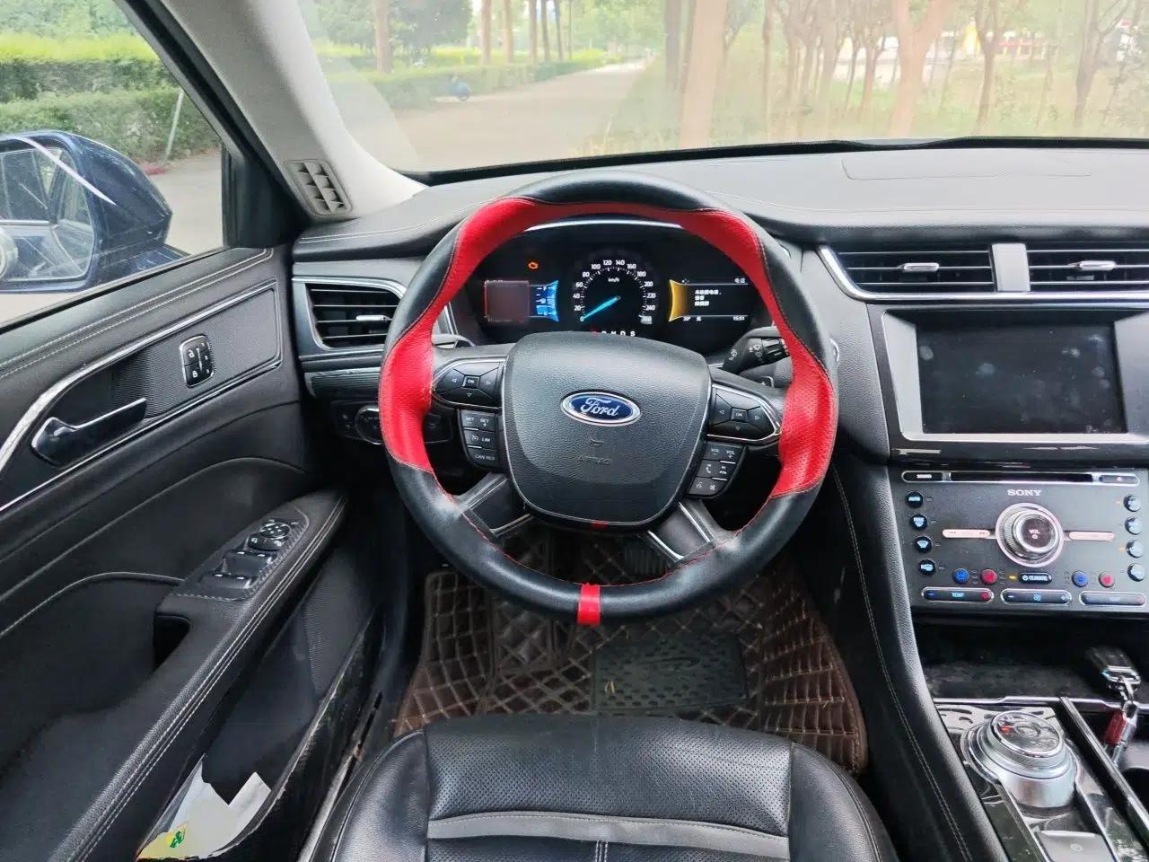 Ford Taurus 2015 EcoBoost 245 Luxury Model — миниатюра 10