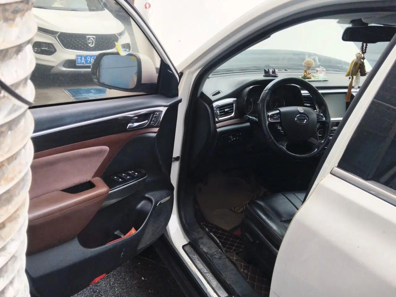 GAC Trumpchi GS8 2017 320T Two-Wheel Drive Luxury Smart Connectivity Version (7 Seats) — миниатюра 16
