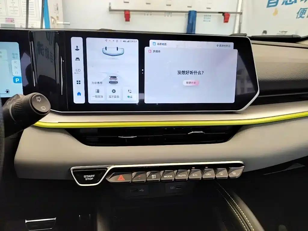 Geely Binyue 2022 Model: Binyue COOL 1.5TD DCT Battle Edition — миниатюра 13