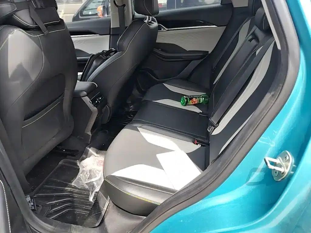 Geely Binyue 2022 Model: Binyue COOL 1.5TD DCT Battle Edition — миниатюра 17