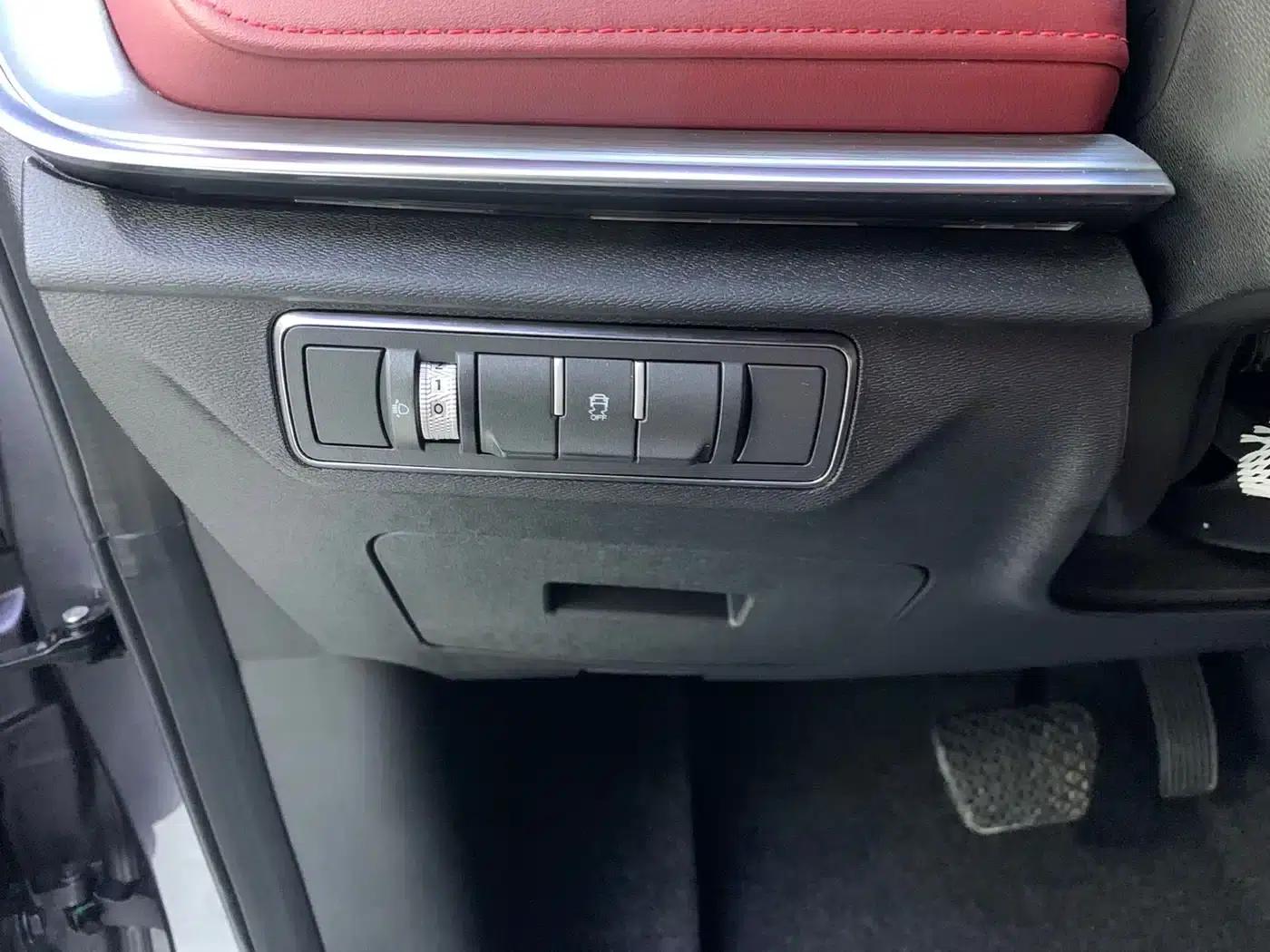 Jetour X70 PLUS 2023 1.5T DCT Self-Reliant PRO 5-Seater — миниатюра 5