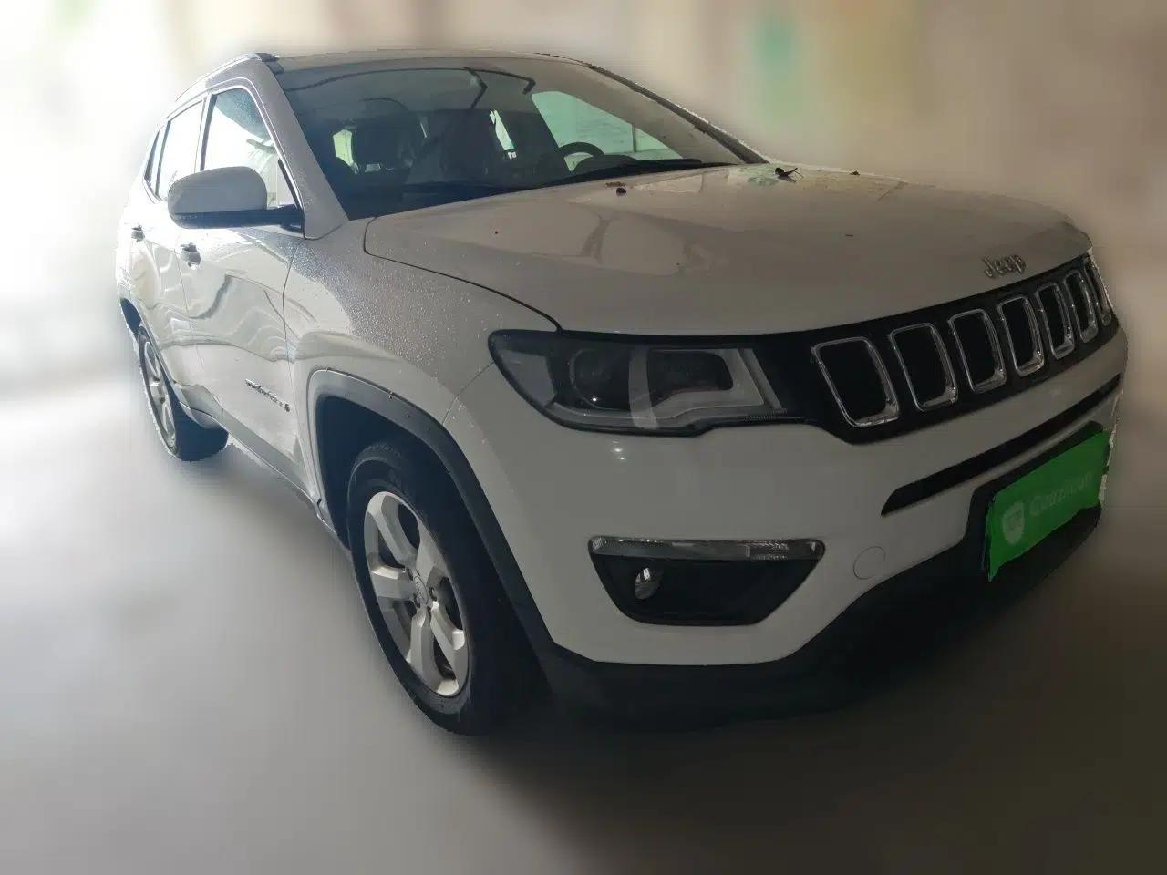 Jeep Compass 2019 220T Automatic Family Edition — миниатюра 3