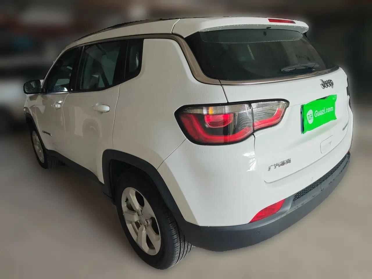 Jeep Compass 2019 220T Automatic Family Edition — миниатюра 4
