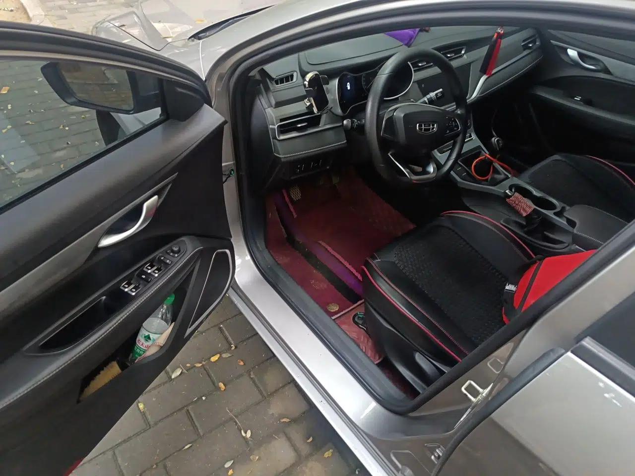 Geely Auto Emgrand 2021 UP 1.5L Manual Luxury Model — миниатюра 16