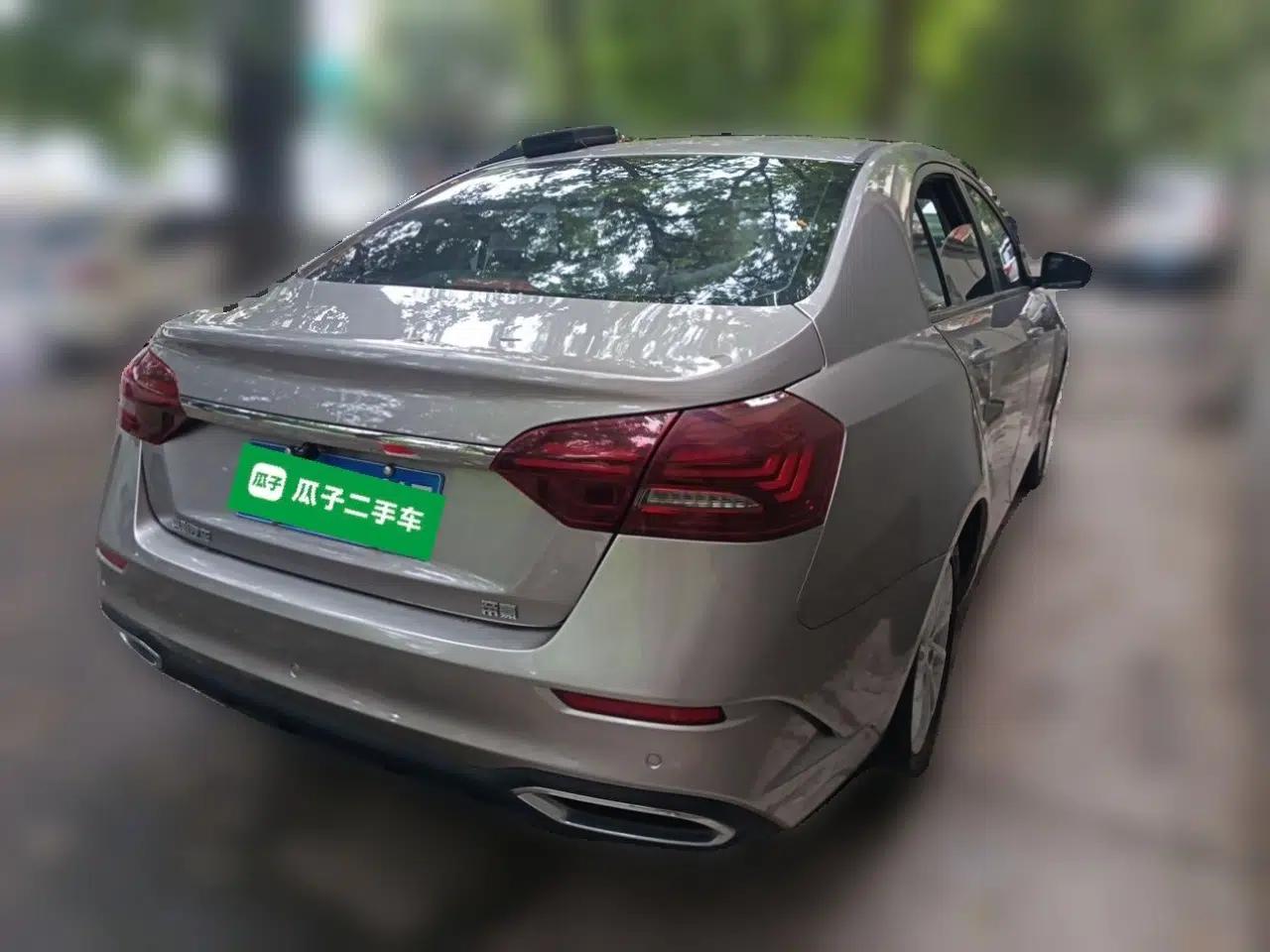Geely Auto Emgrand 2021 UP 1.5L Manual Luxury Model — миниатюра 6