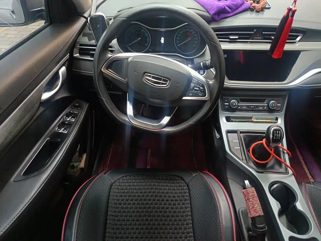 Geely Auto Emgrand 2021 UP 1.5L Manual Luxury Model — миниатюра 10