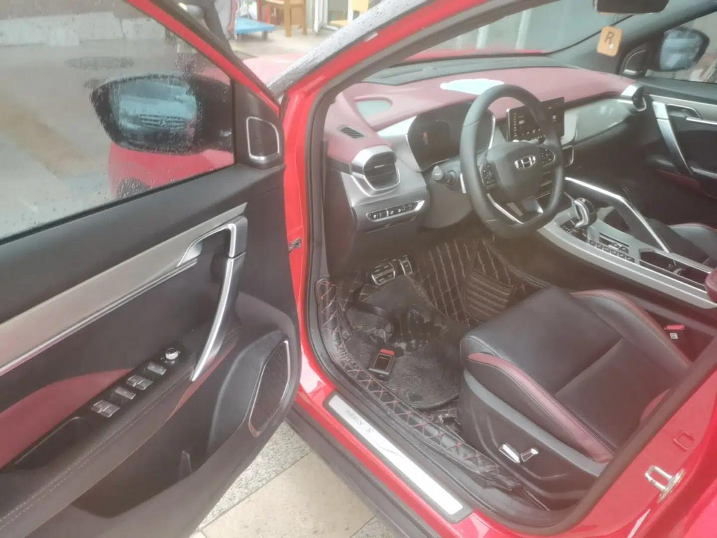Geely Auto Coolray 2019 Sport Model 260T DCT Battle China V Standard — миниатюра 23
