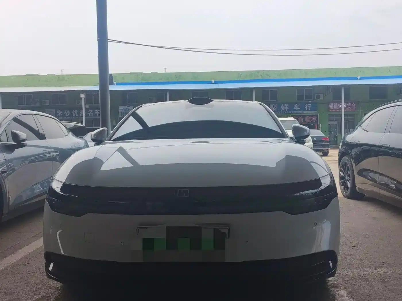 Extreme Krypton 007 2025 Rear-Wheel Drive Intelligent Driving Edition 75kWh — миниатюра 2