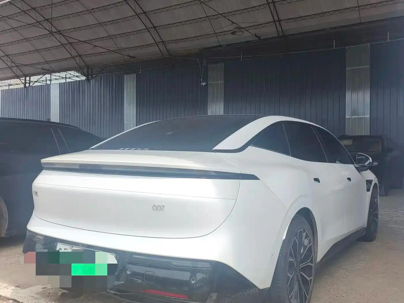 Extreme Krypton 007 2025 Rear-Wheel Drive Intelligent Driving Edition 75kWh — миниатюра 7
