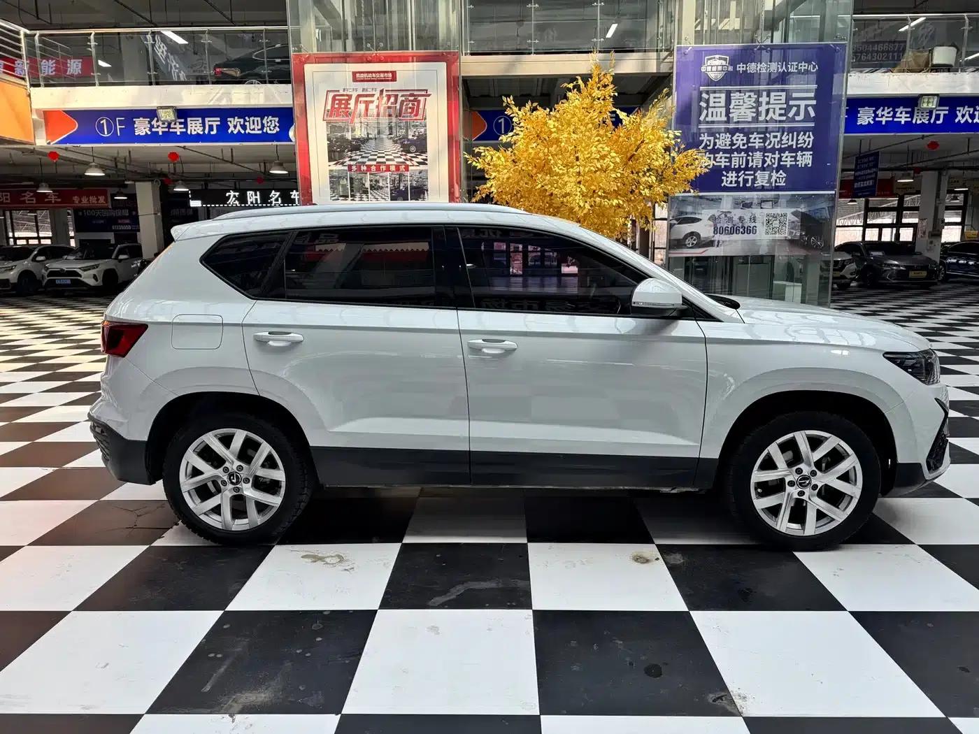 Jetta VS5 2022 280TSI Automatic Entry-Level Model — миниатюра 4