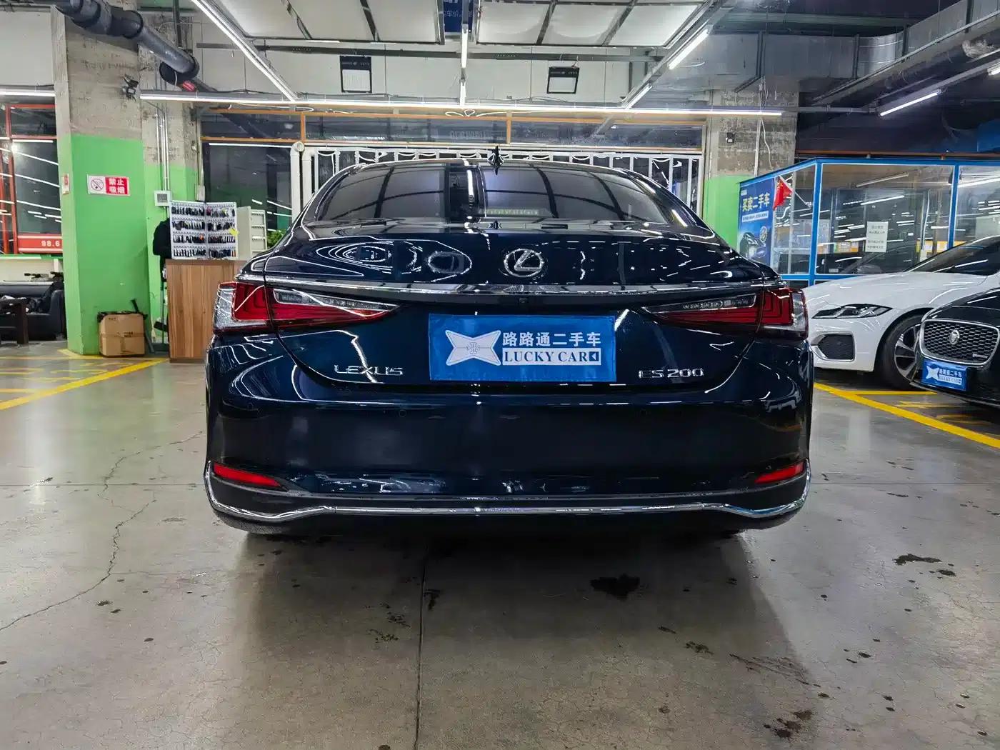 Lexus ES 2024 200 Premium Edition — миниатюра 5