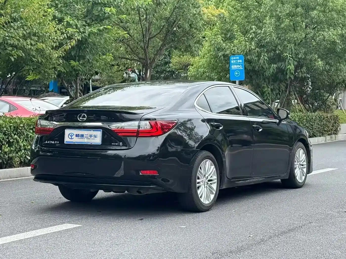 Lexus ES 2015 200 Elite Edition — миниатюра 4