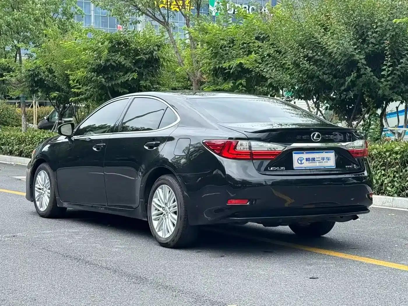 Lexus ES 2015 200 Elite Edition — миниатюра 6