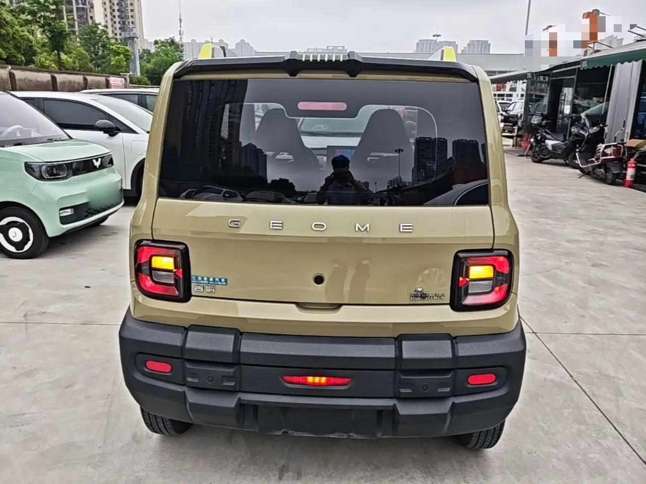 Geely Galaxy Panda 2024 200km Panda Rider — миниатюра 5
