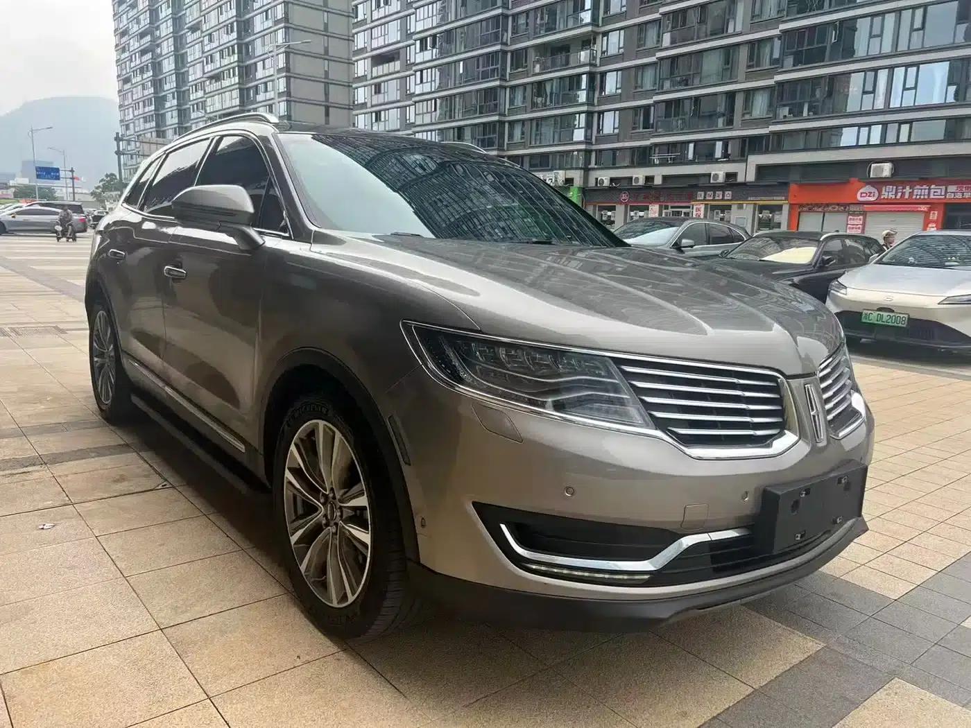 Lincoln MKX 2015 2.7T AWD Premium Edition — миниатюра 3