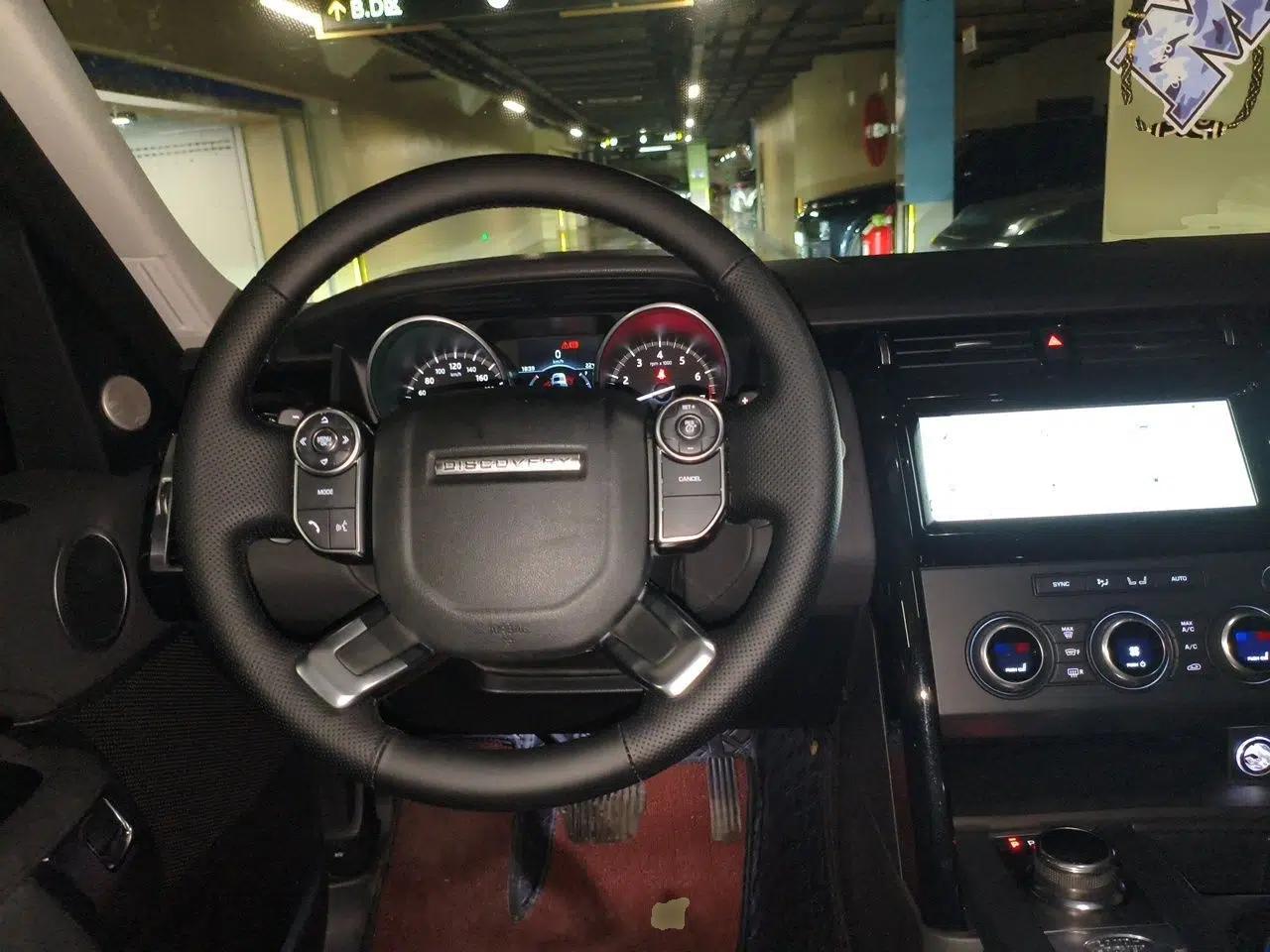 Land Rover Discovery 2017 3.0 SC V6 SE — миниатюра 10