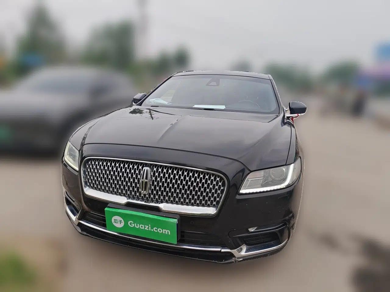 Lincoln Continental 2018 2.0T Two-Wheel Drive Deluxe Edition — миниатюра 2