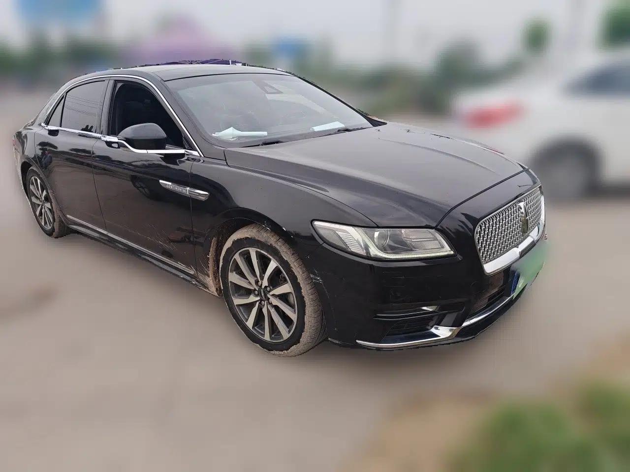 Lincoln Continental 2018 2.0T Two-Wheel Drive Deluxe Edition — миниатюра 3