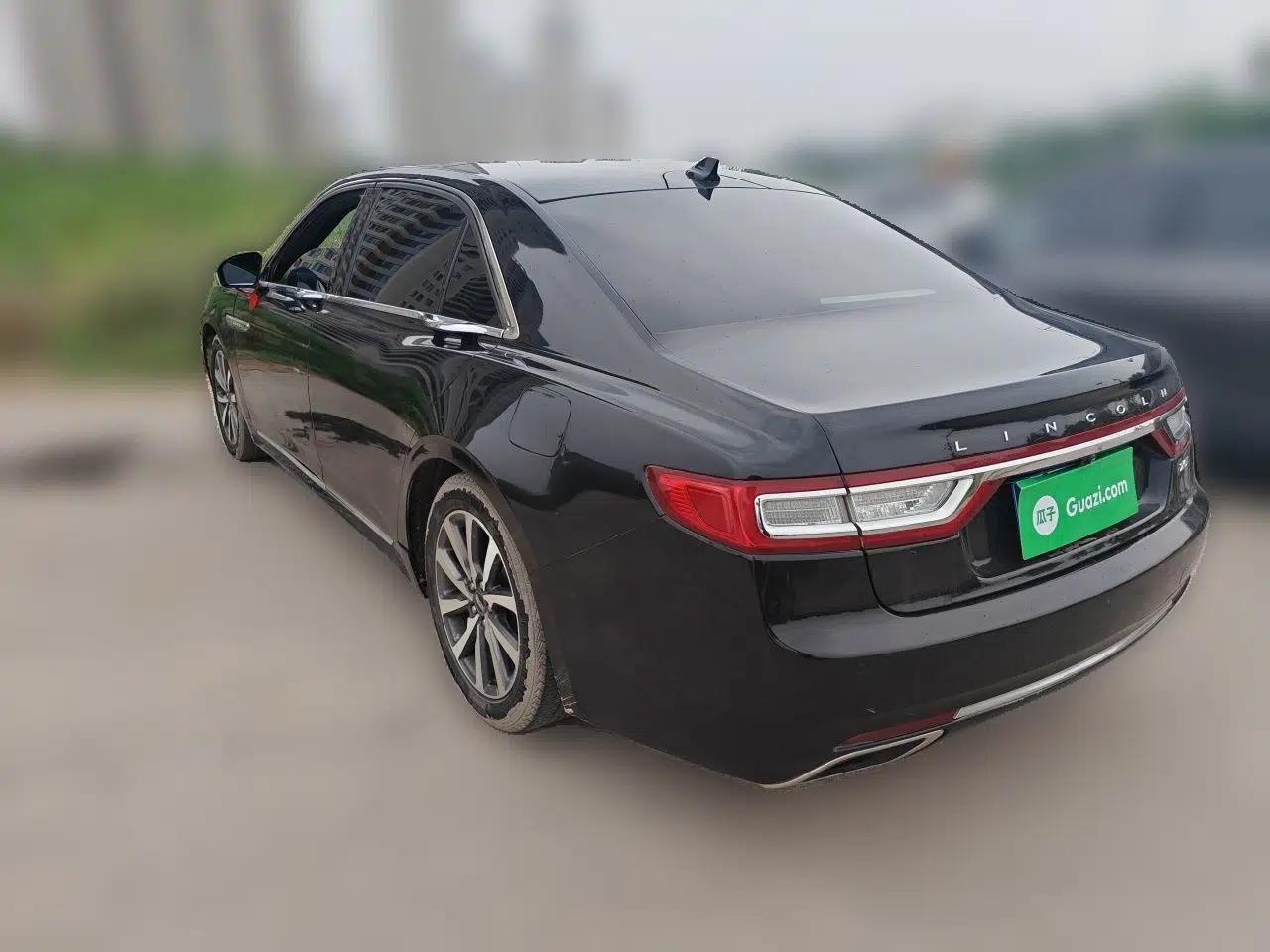 Lincoln Continental 2018 2.0T Two-Wheel Drive Deluxe Edition — миниатюра 4