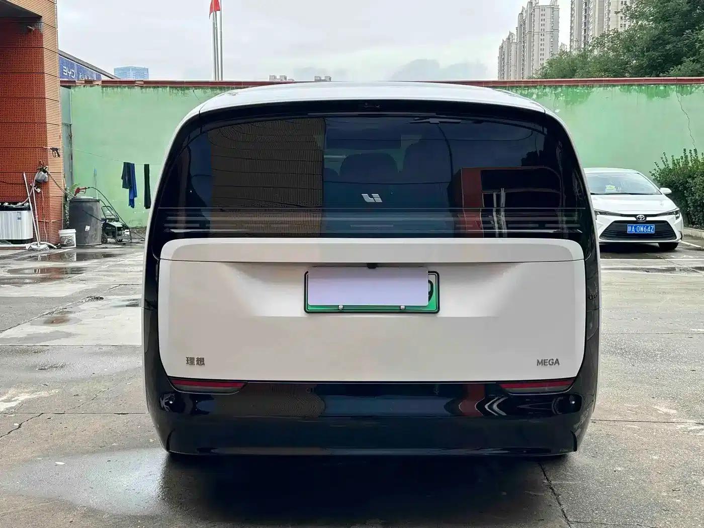 Li Auto MEGA 2025 Home Edition — миниатюра 3