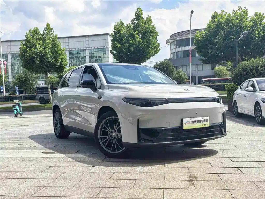 Leapmotor C10 2024 Model 210 Smart Edition — миниатюра 3