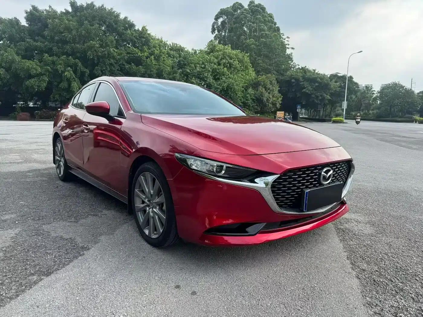 Mazda3 Axela 2021 2.0L Automatic Premium Edition — миниатюра 3