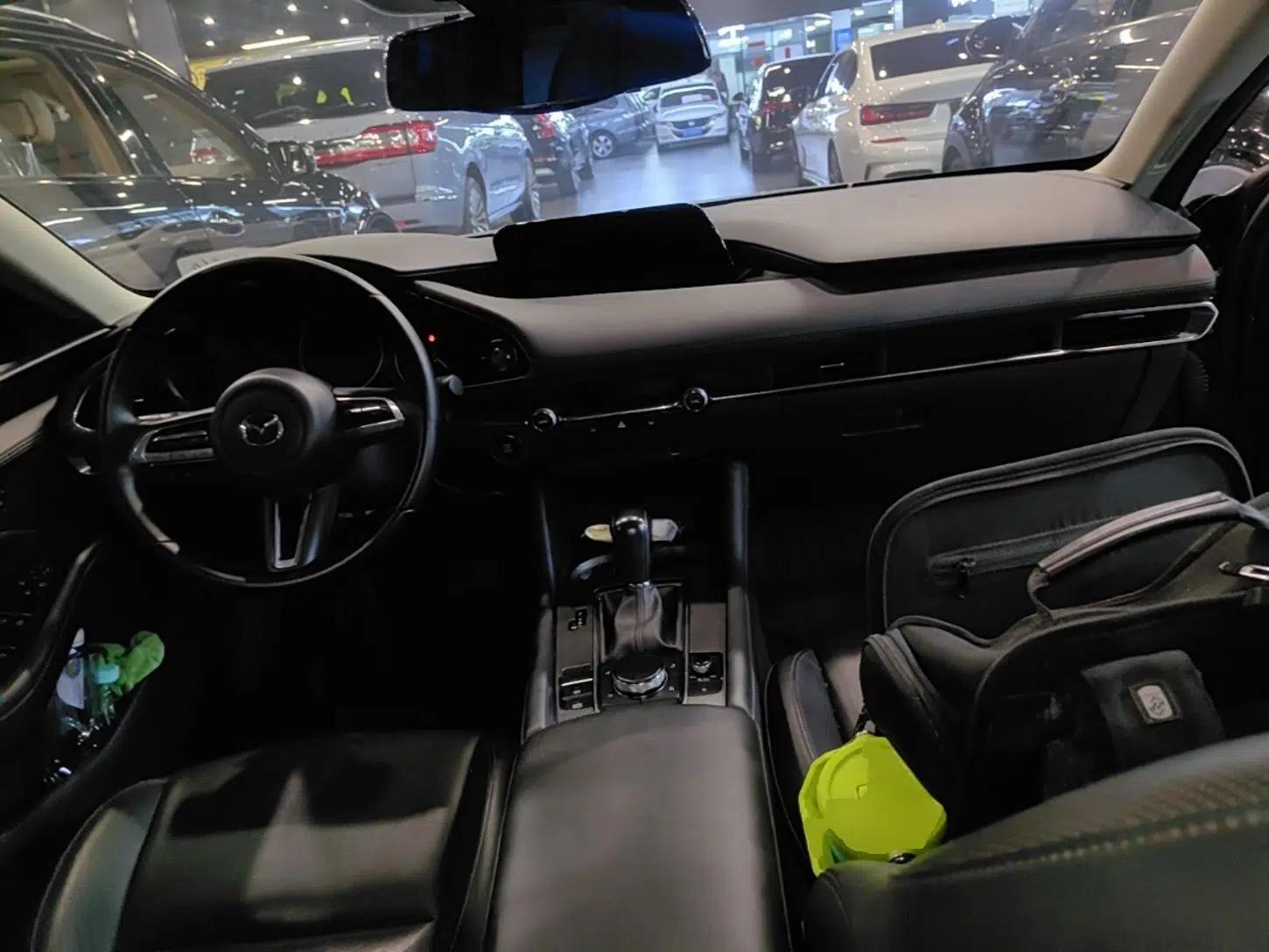 Mazda 3 Axela 2021 2.0L Automatic Zhiya Edition — миниатюра 18
