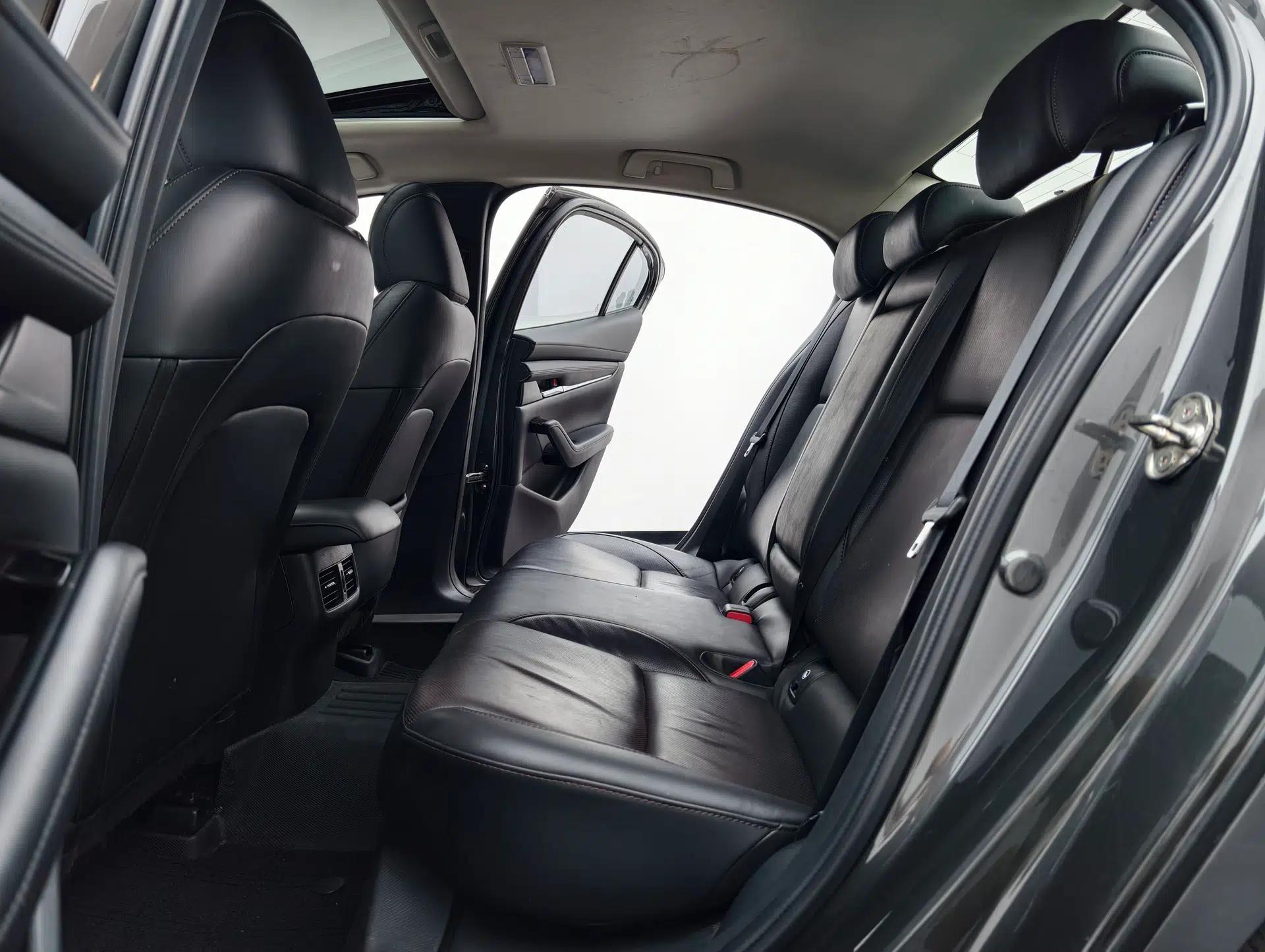 Mazda 3 Axela 2021 2.0L Automatic Zhiya Edition — миниатюра 34