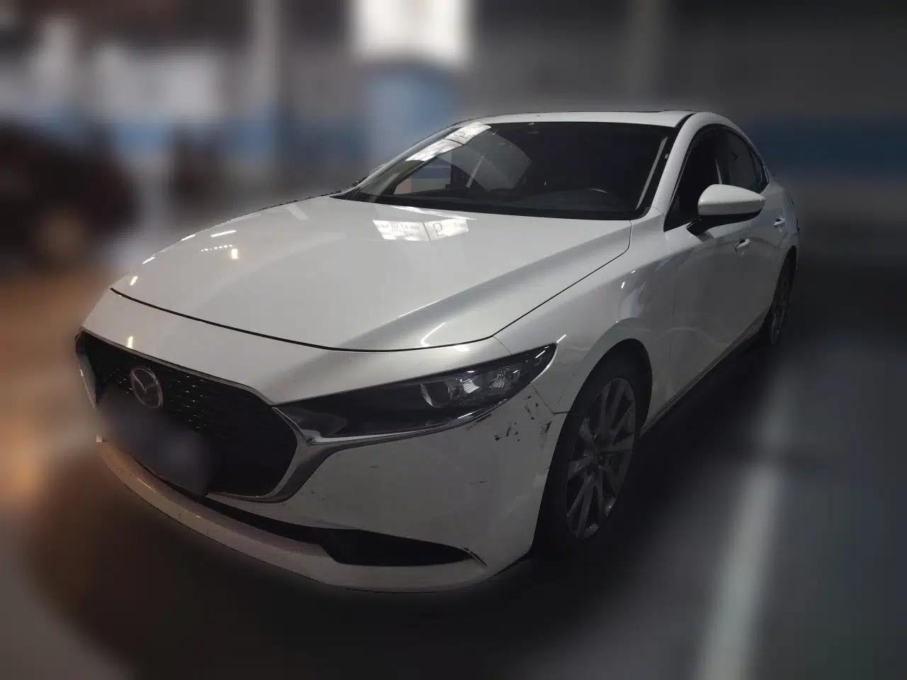 Mazda 3 Axela 2021 2.0L Automatic Zhi Rui Edition — миниатюра 1