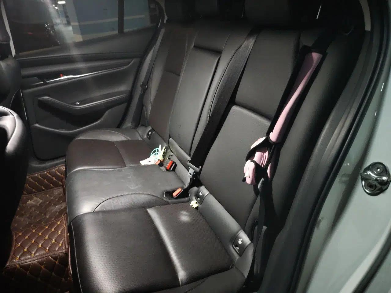 Mazda 3 Axela 2021 2.0L Automatic Zhi Rui Edition — миниатюра 20