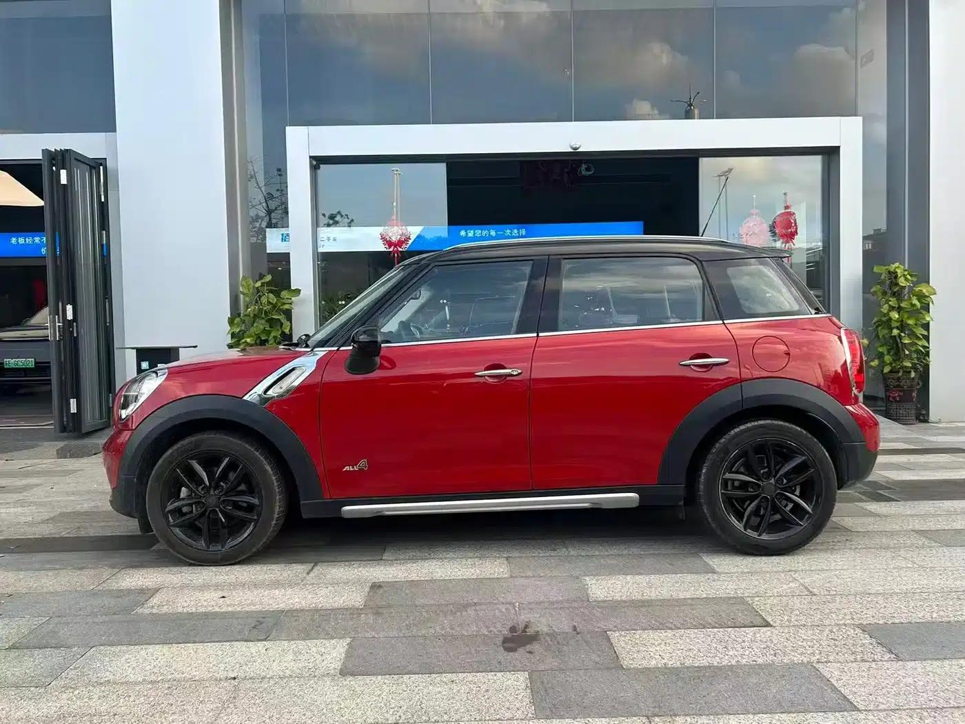 MINI COUNTRYMAN 2014 1.6T COOPER ALL4 Excitement — миниатюра 3