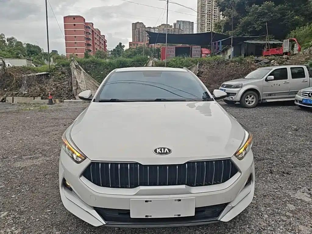 Kia K3 2019 1.5L CVT Smart Connected Edition — миниатюра 3