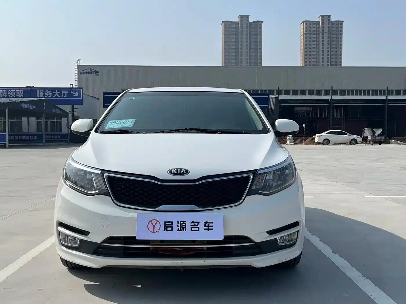 Kia K2 2015 Sedan 1.4L MT GLS — миниатюра 3