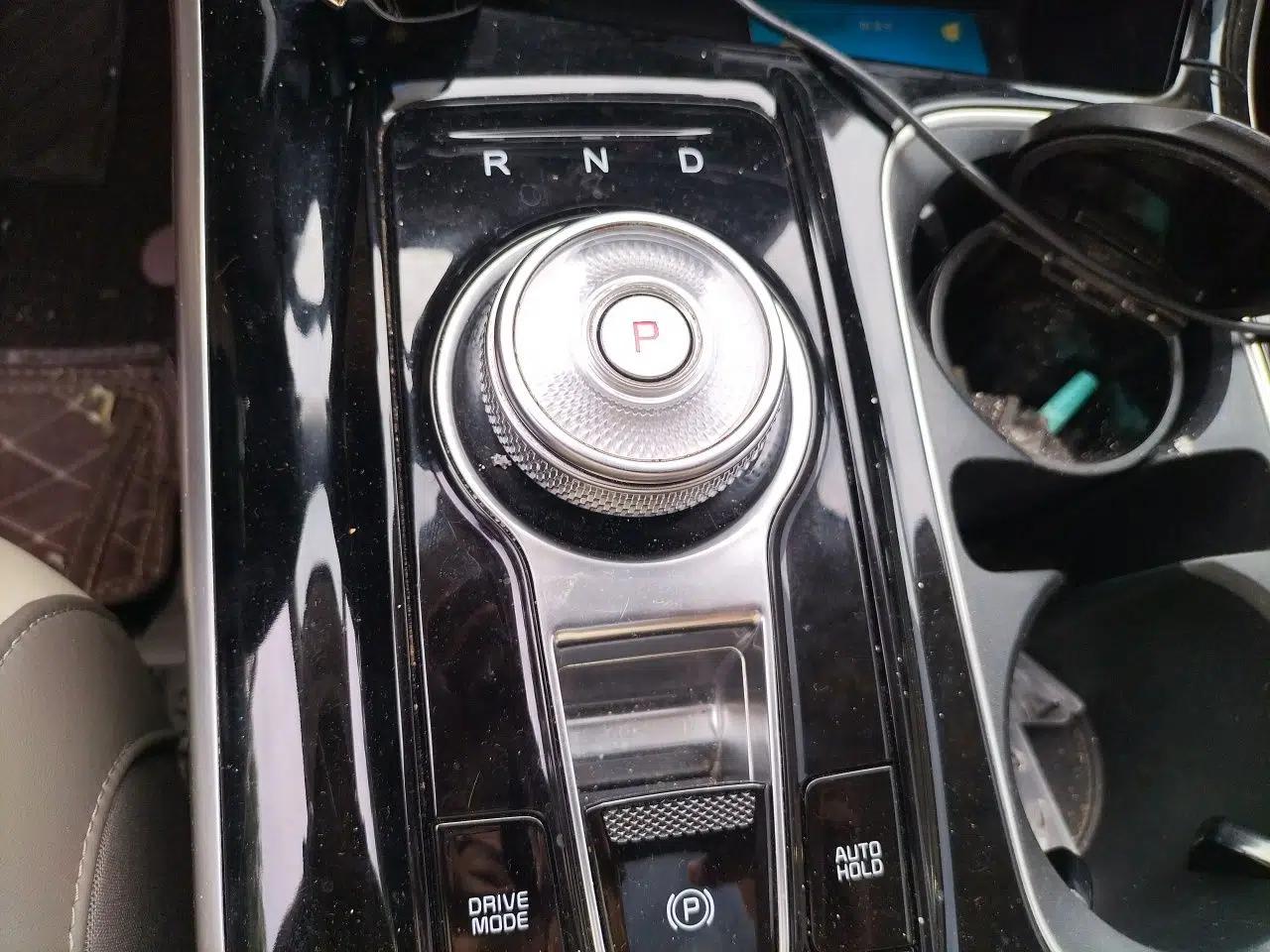 Kia Carnival 2021 2.0T Luxury Edition — миниатюра 14
