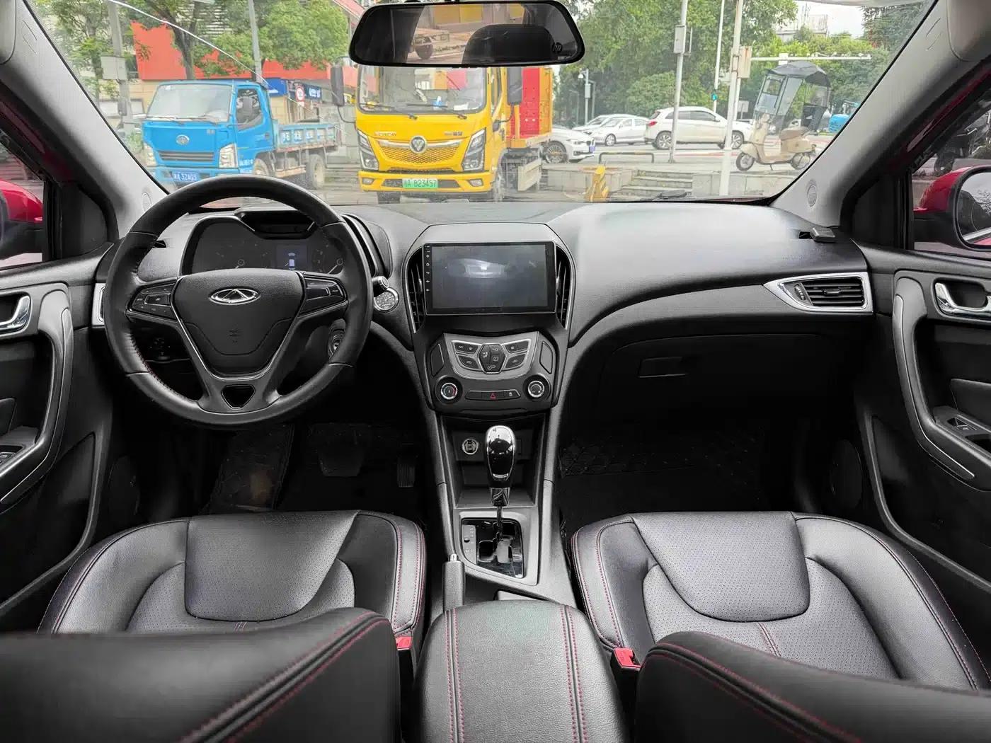 Chery Arrizo 5 2016 1.5L CVT Trendsetter Edition — миниатюра 8