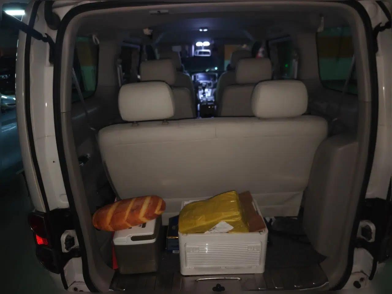 Nissan NV200 2016 1.6L CVT Luxury Model — миниатюра 19