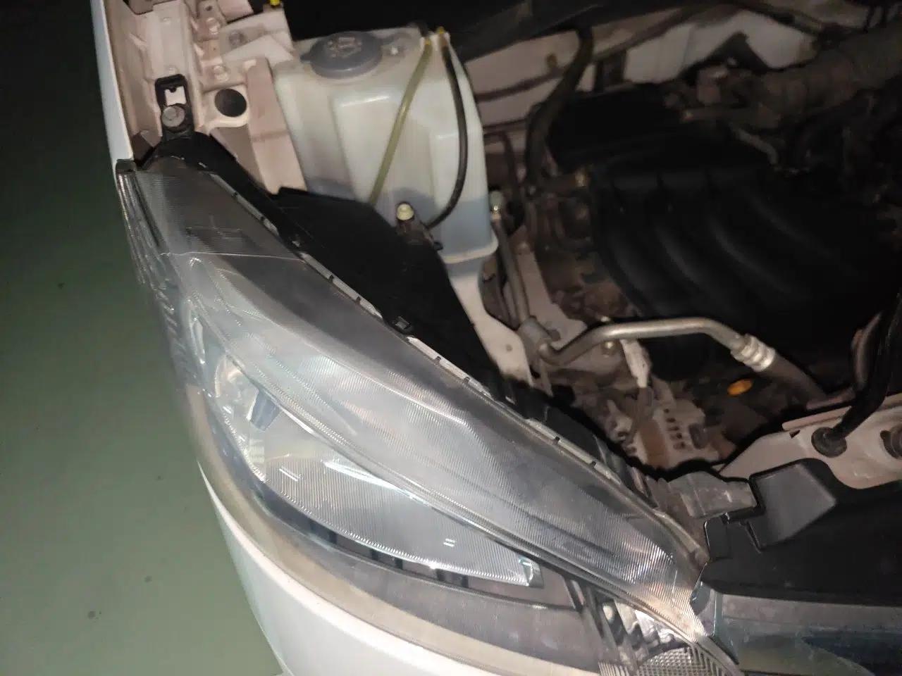 Nissan NV200 2016 1.6L CVT Luxury Model — миниатюра 7