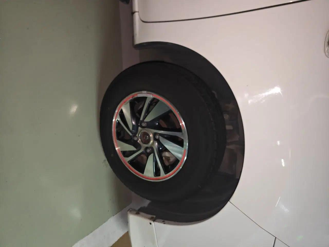 Nissan NV200 2016 1.6L CVT Luxury Model — миниатюра 8