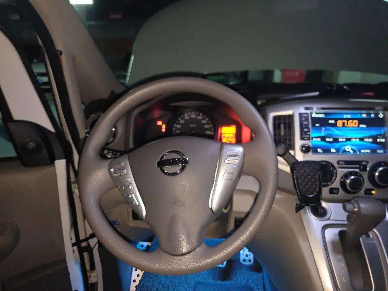 Nissan NV200 2016 1.6L CVT Luxury Model — миниатюра 10