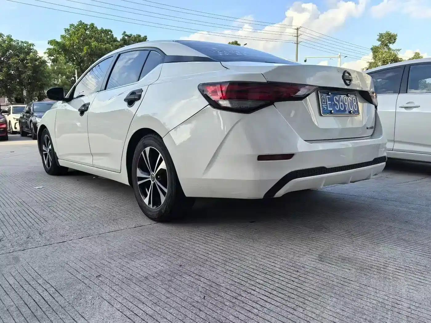 Nissan Sylphy 2020 1.6L XL CVT Enjoy Edition — миниатюра 6