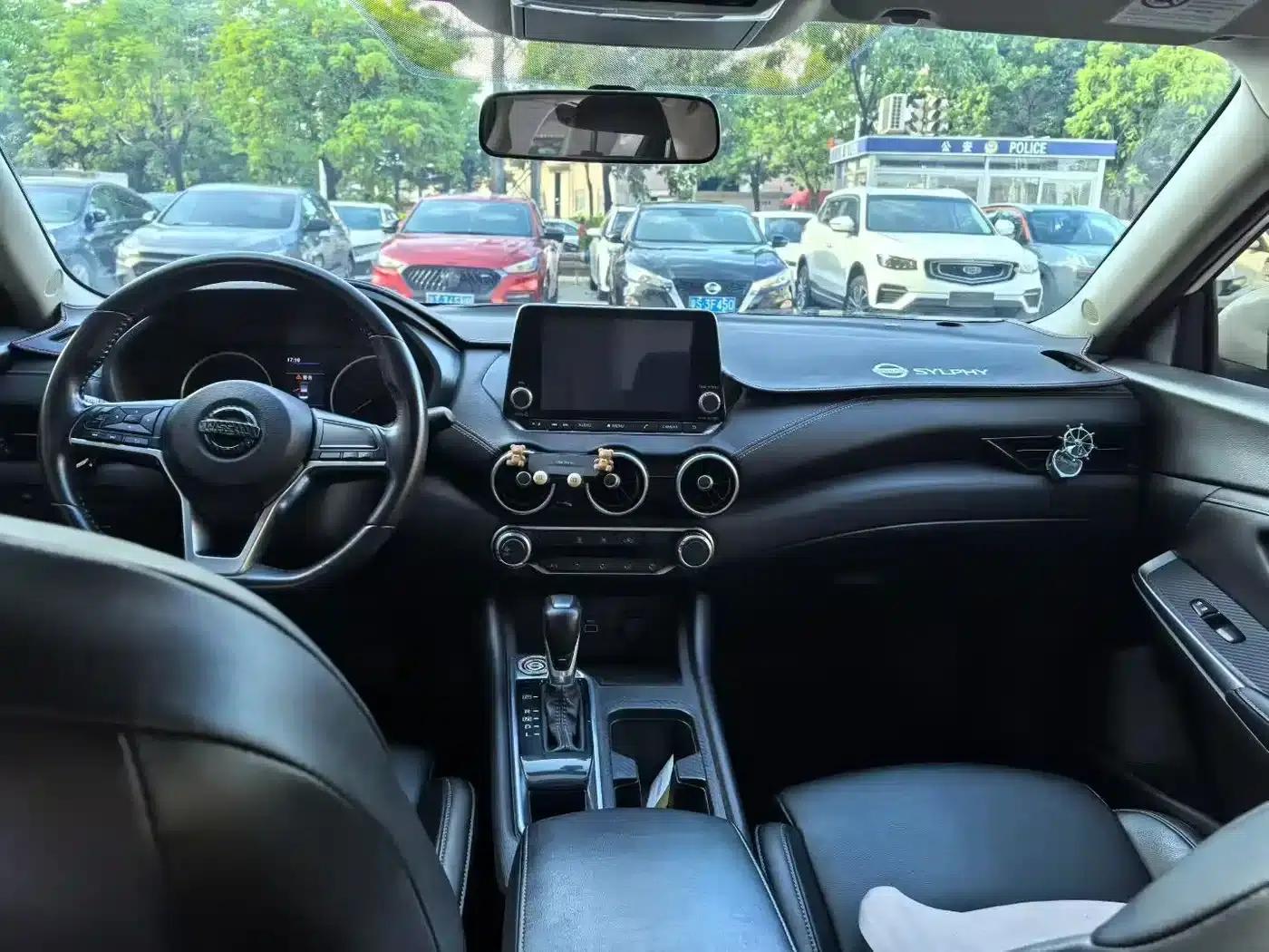 Nissan Sylphy 2020 1.6L XL CVT Enjoy Edition — миниатюра 8