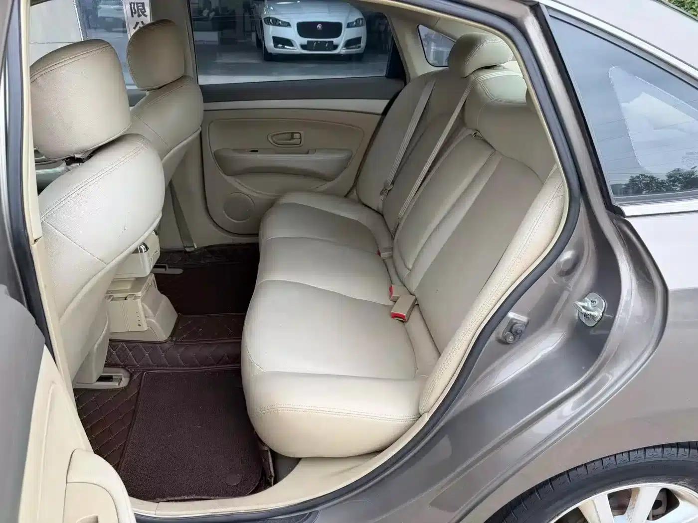 Nissan Sylphy 2016 Classic 1.6XE Manual Leading Edition — миниатюра 6