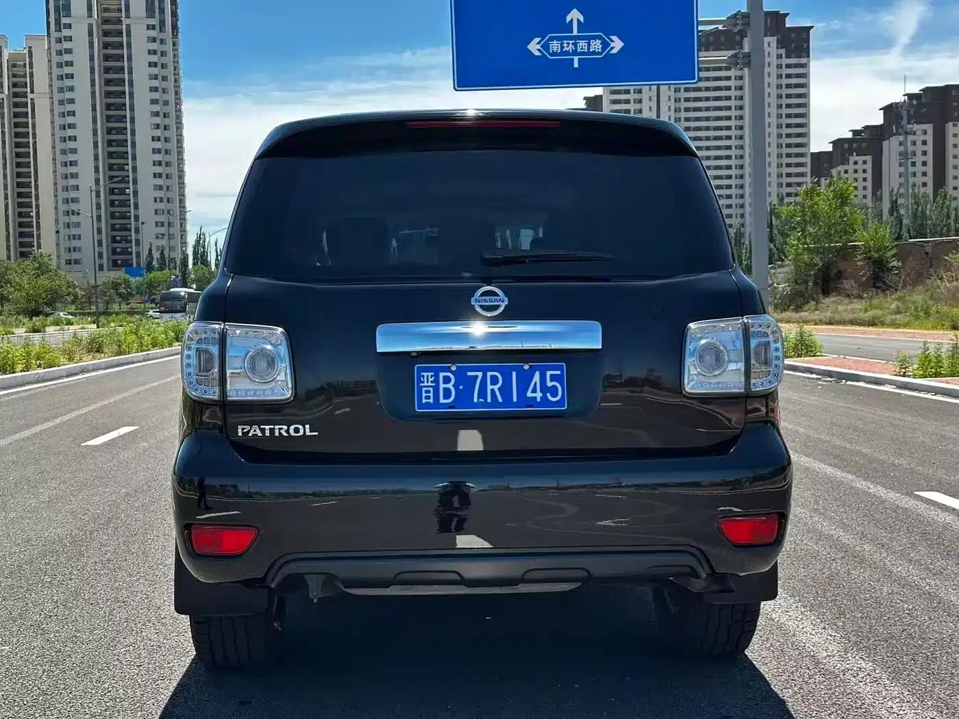 Nissan Patrol 2014 5.6L LE — миниатюра 8