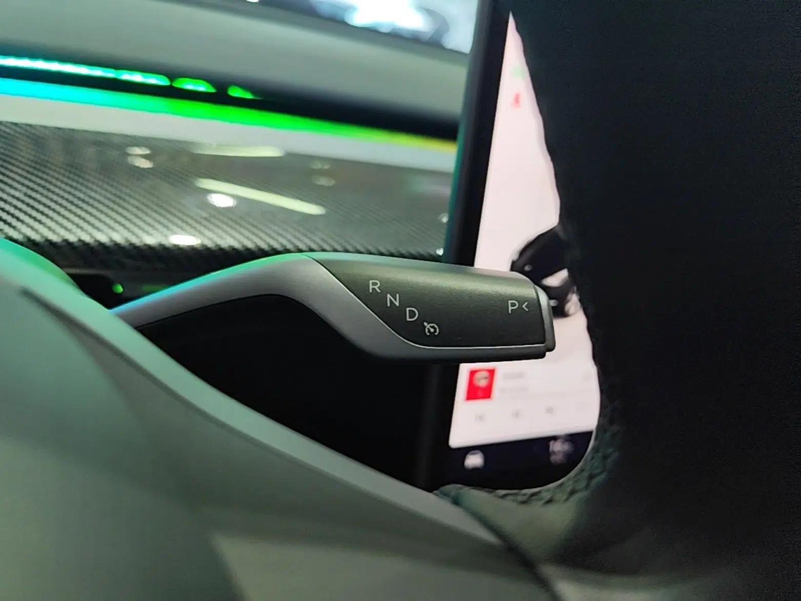 Tesla Model Y 2022 Rear-Wheel-Drive Version — миниатюра 16