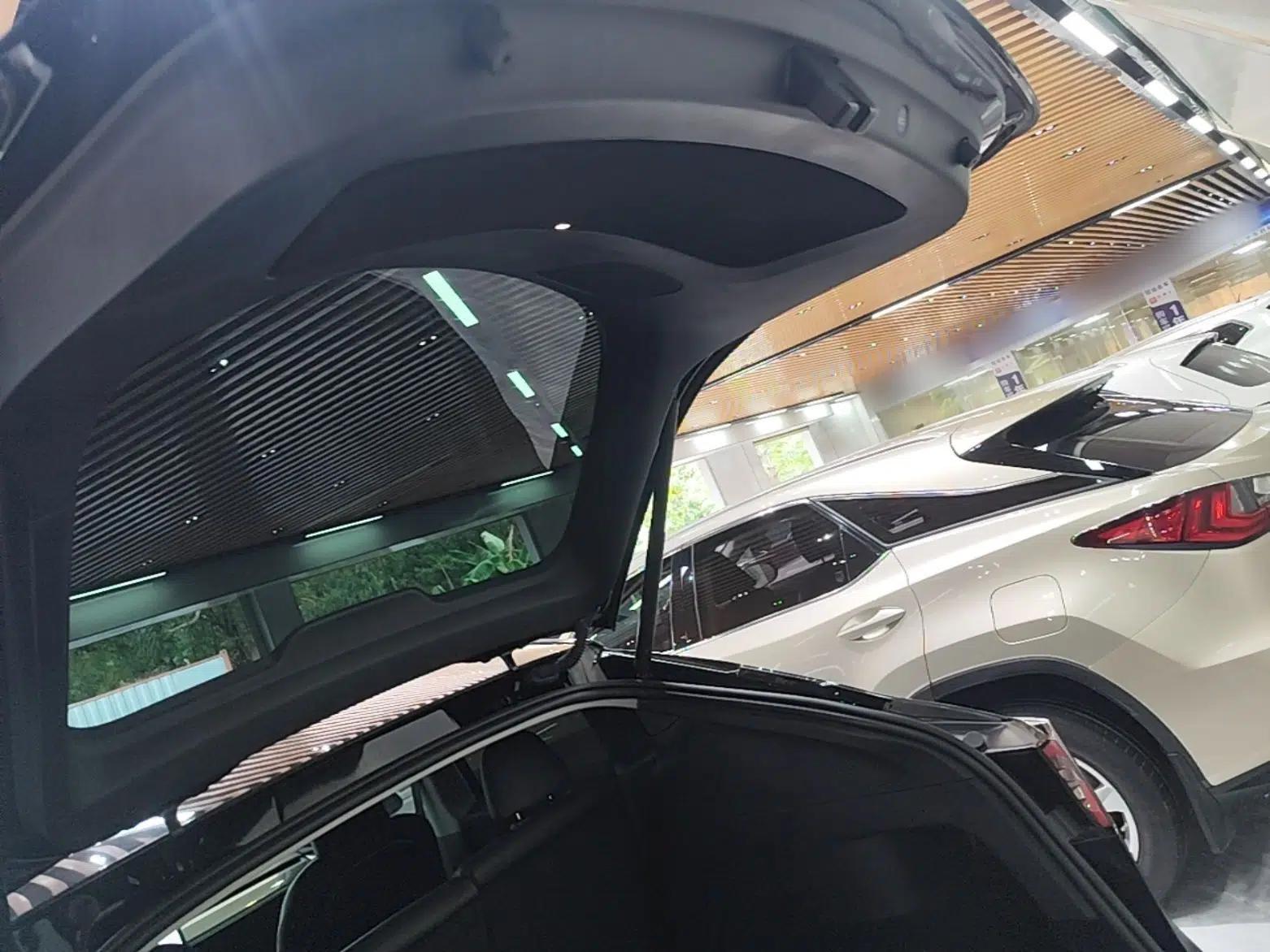 Tesla Model Y 2022 Rear-Wheel-Drive Version — миниатюра 22