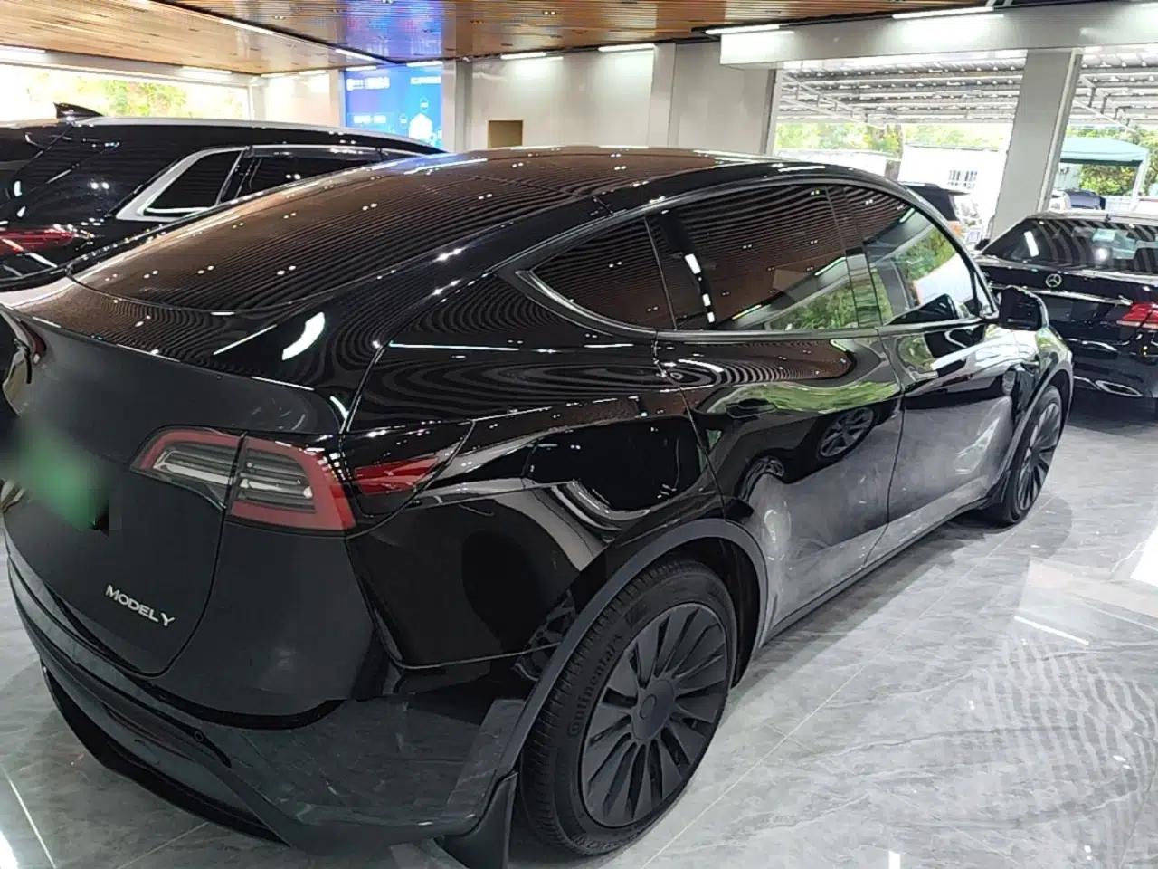 Tesla Model Y 2022 Rear-Wheel-Drive Version — миниатюра 6